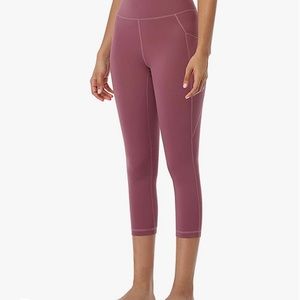 AXESEA Women's High Waist Capri Yoga Pants M